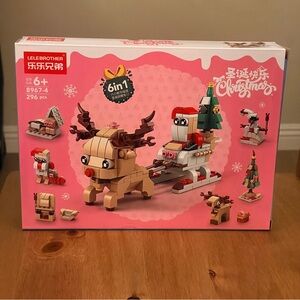 Christmas Reindeer & Santa 6-in-1 Building Set • 296 pcs • New
